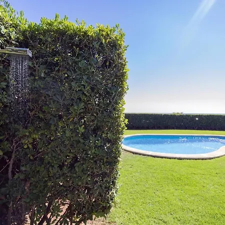 Water Front - El Rincon Villa
